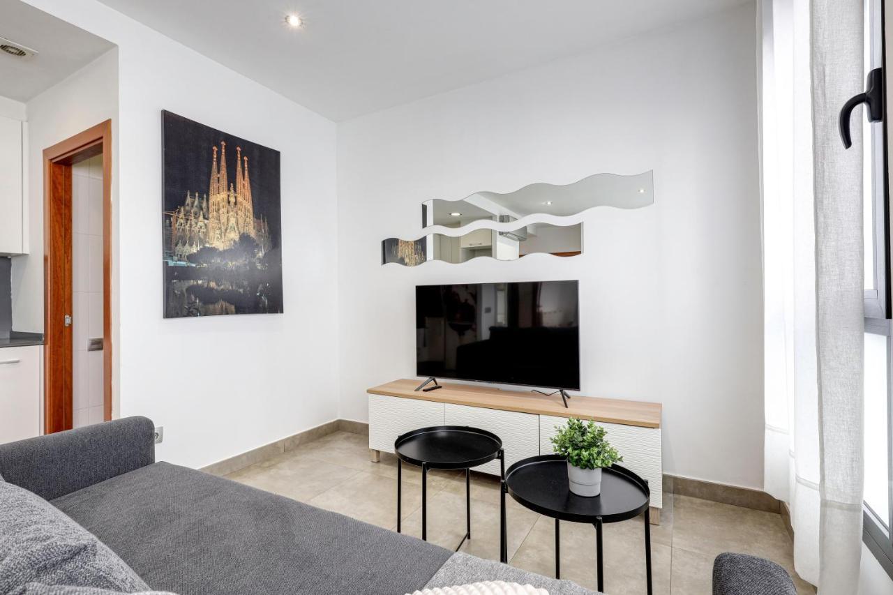 Urban Flats Vallirana Барселона Экстерьер фото